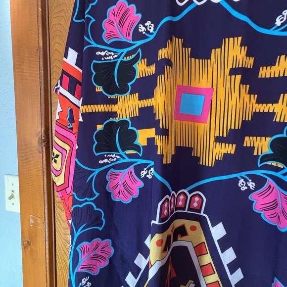 Grace Vibrant Patterned Tunic Dress - Picture 7 of 10